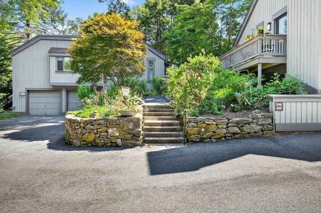 401 Heritage Village B, Southbury, CT 06488