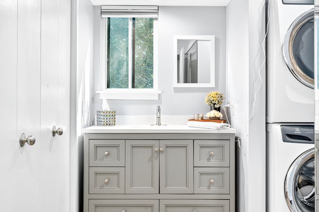 401 Heritage Village B, Southbury, CT 06488