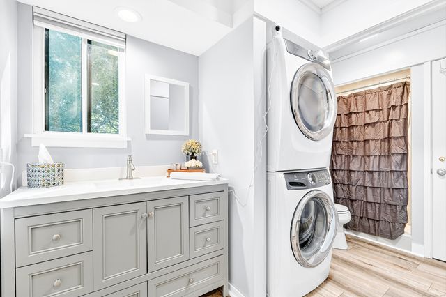 401 Heritage Village B, Southbury, CT 06488