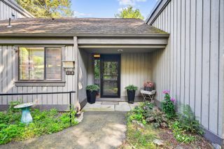 401 Heritage Village B, Southbury, CT 06488