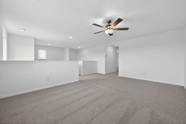 90 Flowers Ave, Hutto, TX 78634