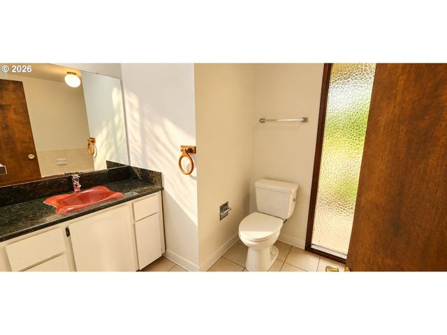 1045 Nw 180TH Ave, Beaverton, OR 97006