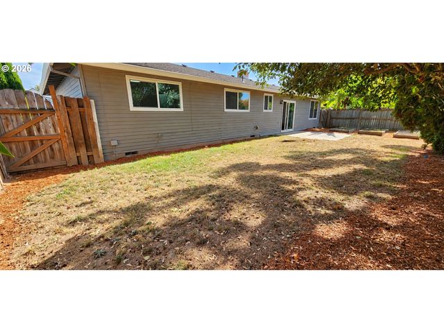 1045 Nw 180TH Ave, Beaverton, OR 97006