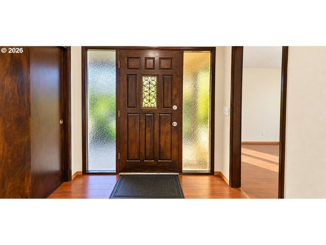 1045 Nw 180TH Ave, Beaverton, OR 97006