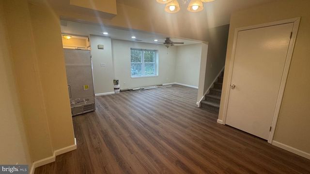 135 HOLLYBROOKE DR, Langhorne, PA 19047