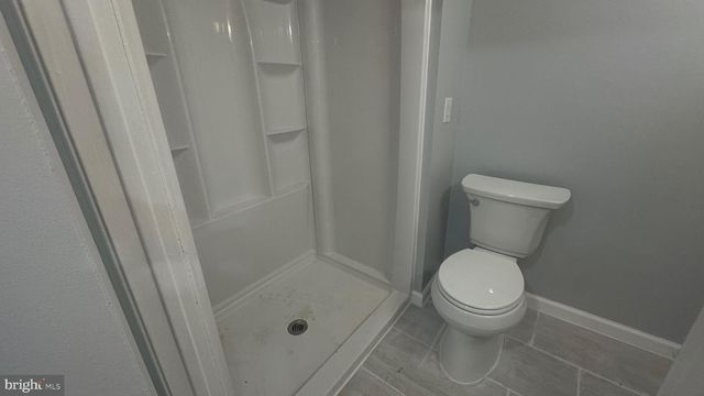 135 HOLLYBROOKE DR, Langhorne, PA 19047