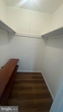 135 HOLLYBROOKE DR, Langhorne, PA 19047