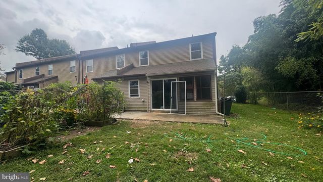 135 HOLLYBROOKE DR, Langhorne, PA 19047