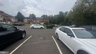 135 HOLLYBROOKE DR, Langhorne, PA 19047