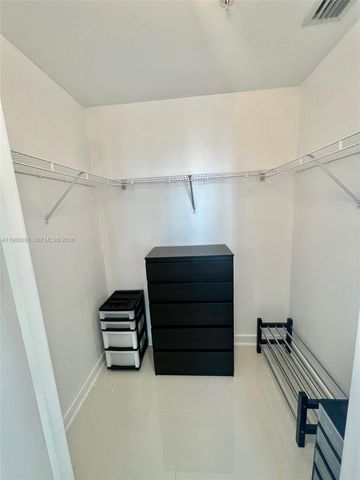 1111 SW 1st Ave 3223, Miami, FL 33130