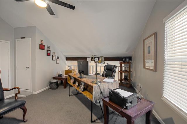 282 NE Bayview Drive, Lee's Summit, MO 64064