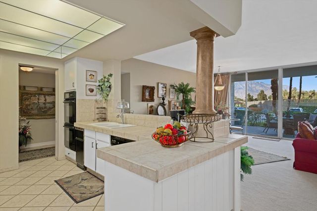 900 Island Drive 106, Rancho Mirage, CA 92270
