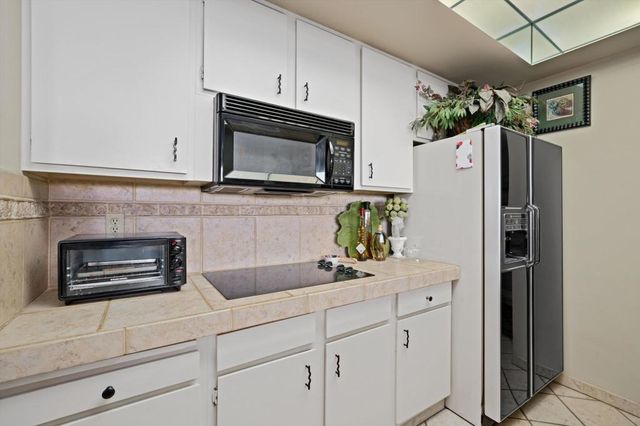 900 Island Drive 106, Rancho Mirage, CA 92270