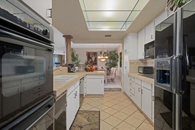 900 Island Drive 106, Rancho Mirage, CA 92270