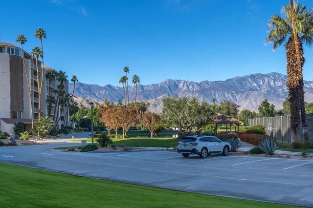 900 Island Drive 106, Rancho Mirage, CA 92270
