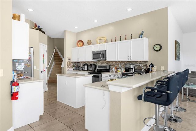 100 HOLLYBROOK COURT, Davenport, FL 33897