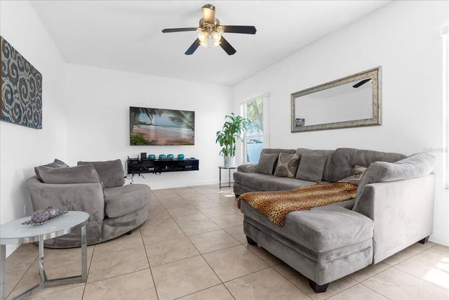 100 HOLLYBROOK COURT, Davenport, FL 33897