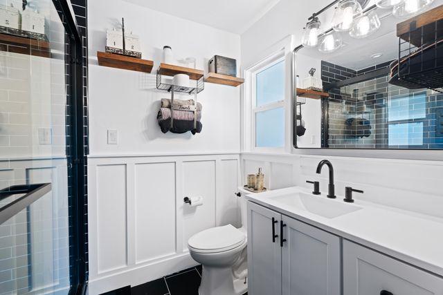 3689 Suzanne Way, Redding, CA 96002