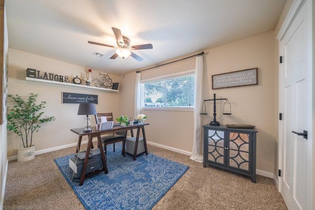 3689 Suzanne Way, Redding, CA 96002