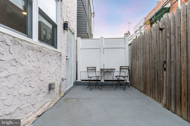 1039 TREE ST, Philadelphia, PA 19148