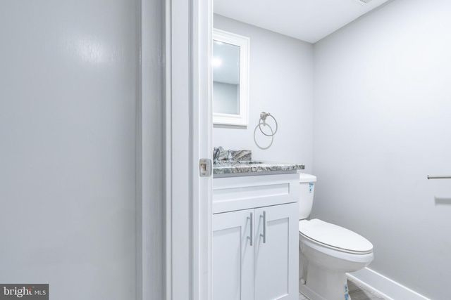 1039 TREE ST, Philadelphia, PA 19148