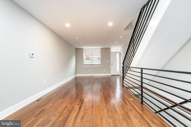 1039 TREE ST, Philadelphia, PA 19148