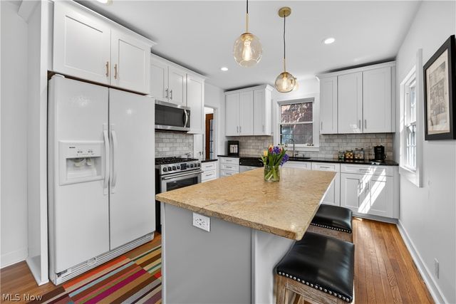 2623 Charney Road, University Heights, OH 44118