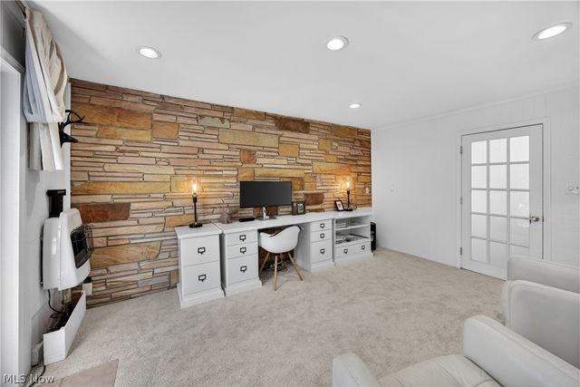 2623 Charney Road, University Heights, OH 44118