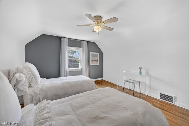 2623 Charney Road, University Heights, OH 44118