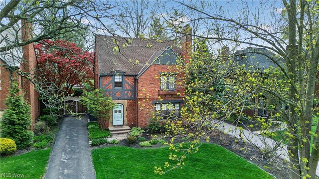 2623 Charney Road, University Heights, OH 44118