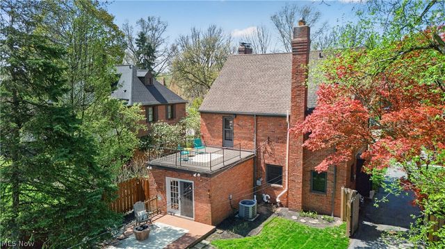 2623 Charney Road, University Heights, OH 44118