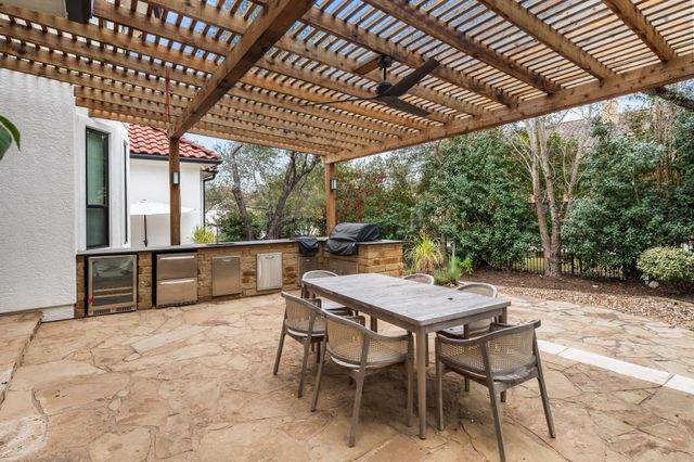 11501 Firethorn CT, Austin, TX 78732