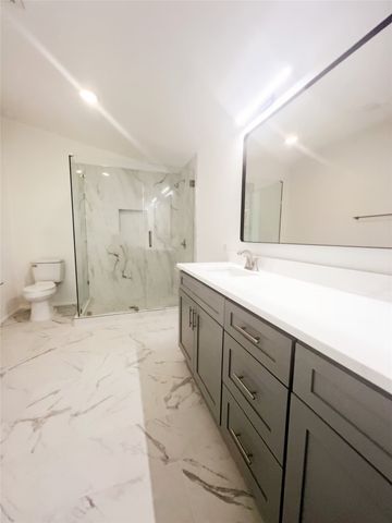 127 Camino Robles, Gun Barrel City, TX 75156
