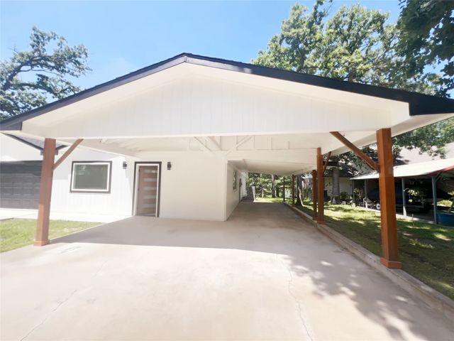 127 Camino Robles, Gun Barrel City, TX 75156