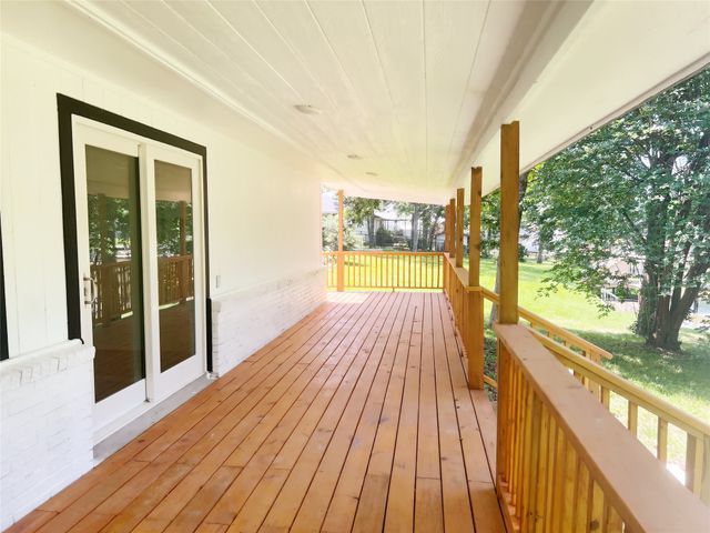 127 Camino Robles, Gun Barrel City, TX 75156