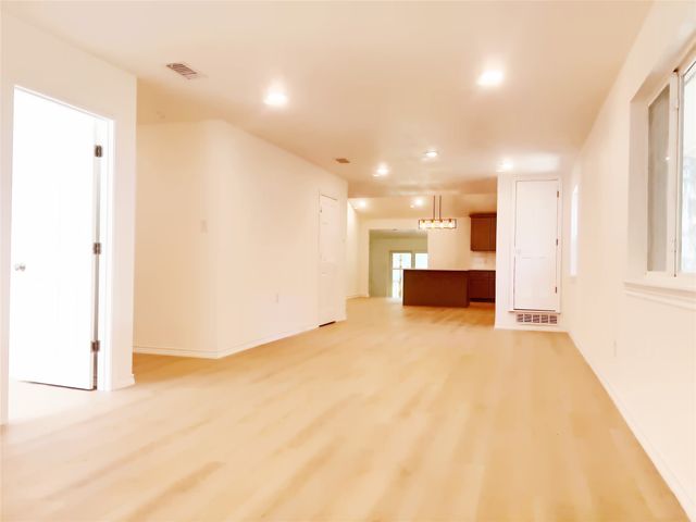 127 Camino Robles, Gun Barrel City, TX 75156