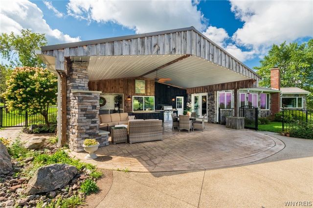 7205 Liebler Road, Boston, NY 14033