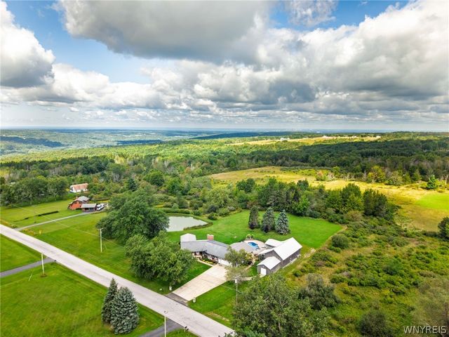 7205 Liebler Road, Boston, NY 14033