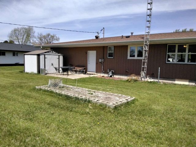 24 4th Street, Montello, WI 53949
