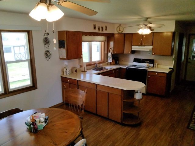 24 4th Street, Montello, WI 53949