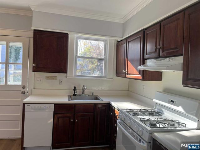 212 Walton Street 2, Ridgewood, NJ 07450