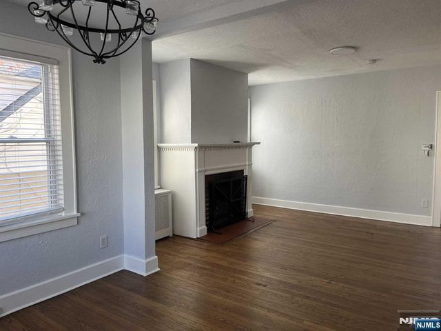 212 Walton Street 2, Ridgewood, NJ 07450