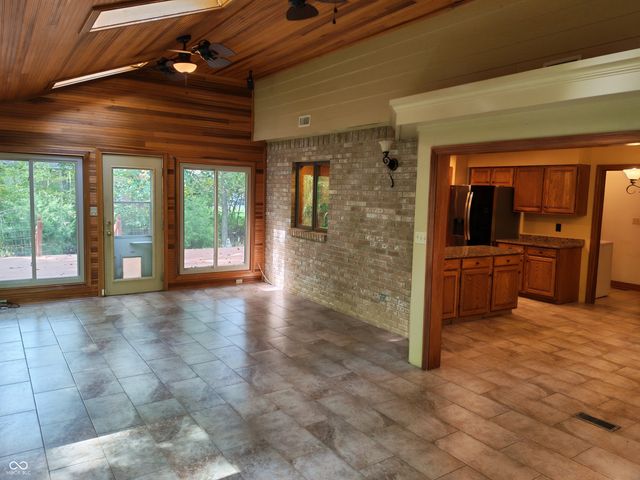 6229 Catalpa Drive, Avon, IN 46123