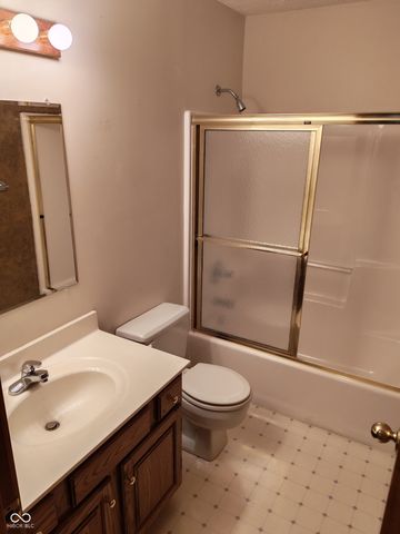 6229 Catalpa Drive, Avon, IN 46123