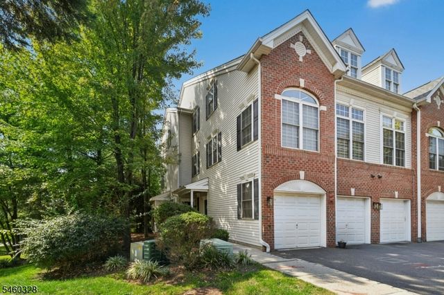402 Donato Cir, Scotch Plains Twp., NJ 07076