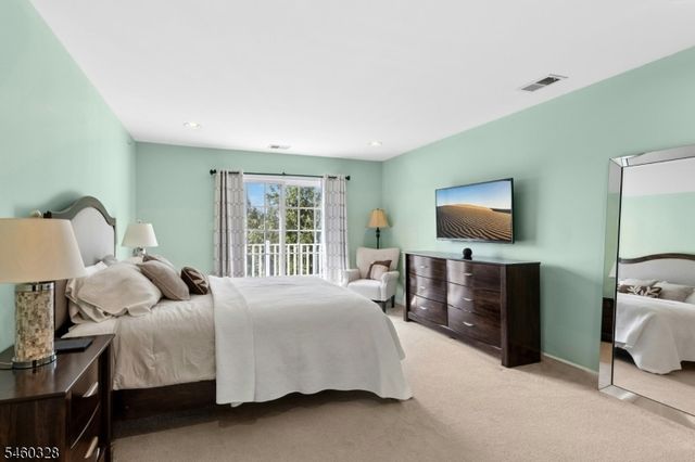 402 Donato Cir, Scotch Plains Twp., NJ 07076