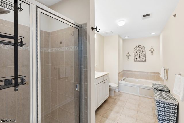 402 Donato Cir, Scotch Plains Twp., NJ 07076