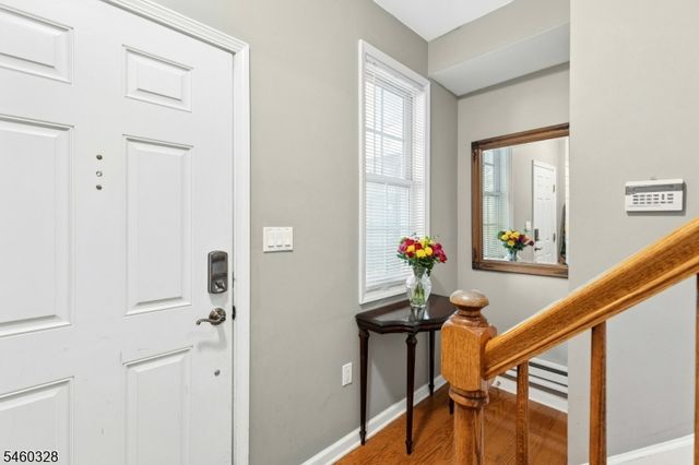 402 Donato Cir, Scotch Plains Twp., NJ 07076