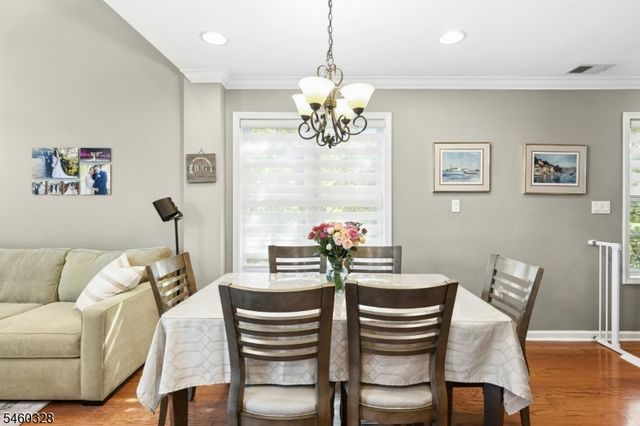 402 Donato Cir, Scotch Plains Twp., NJ 07076