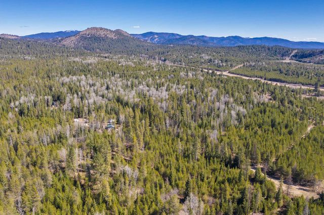 1232 Vista Dr, Newport, WA 99156